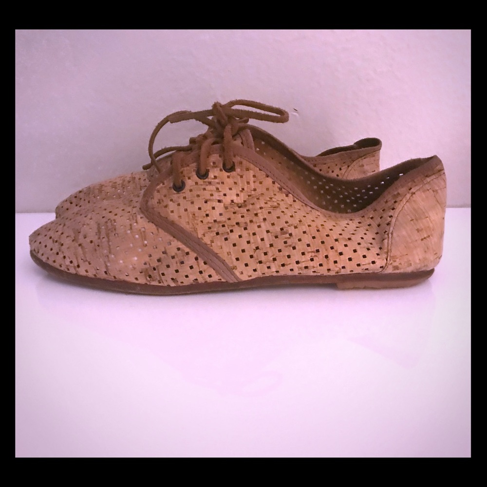 Osborn perforated cork shoe
